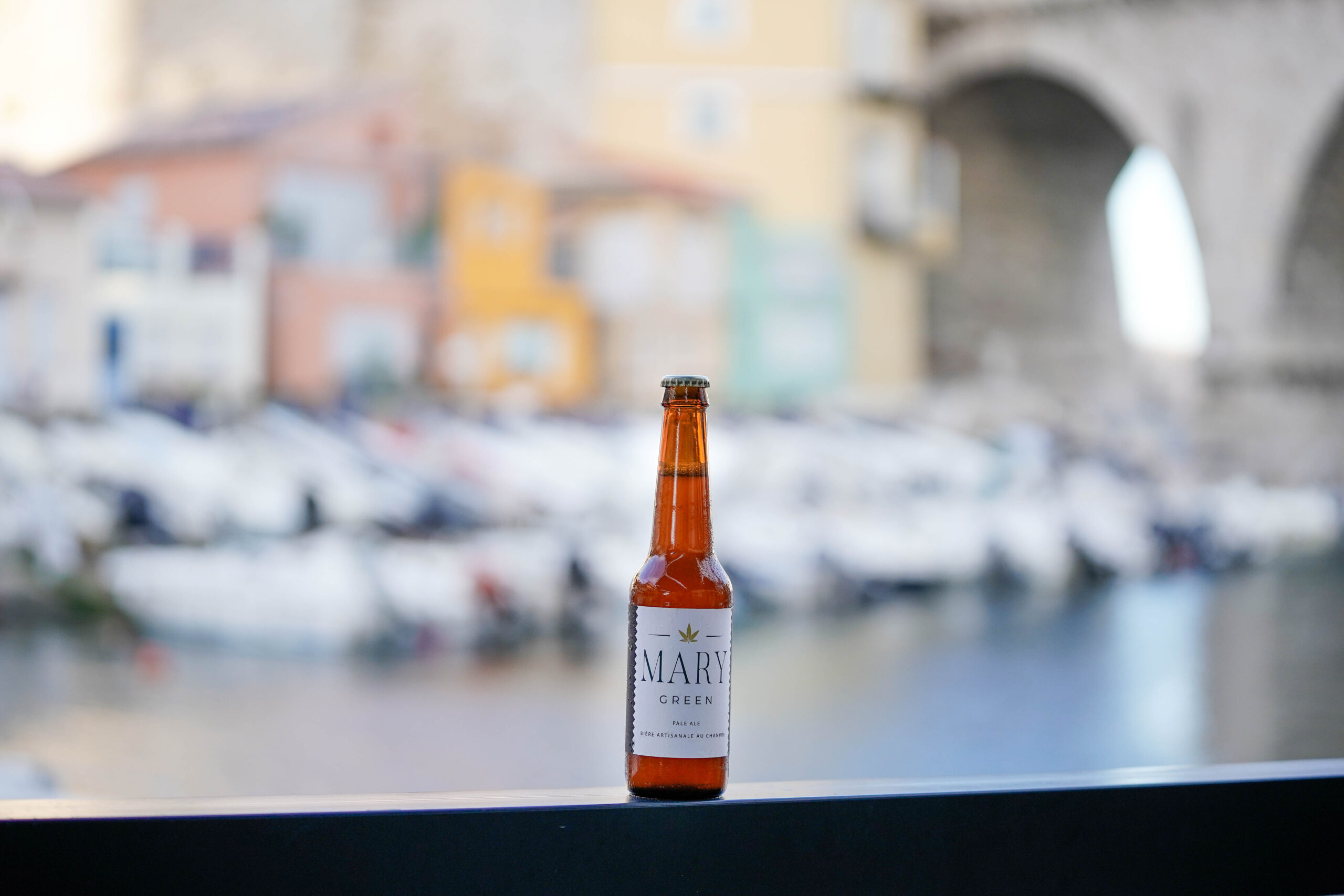 Bière Pale Ale artisanale à la Fleur de Chanvre